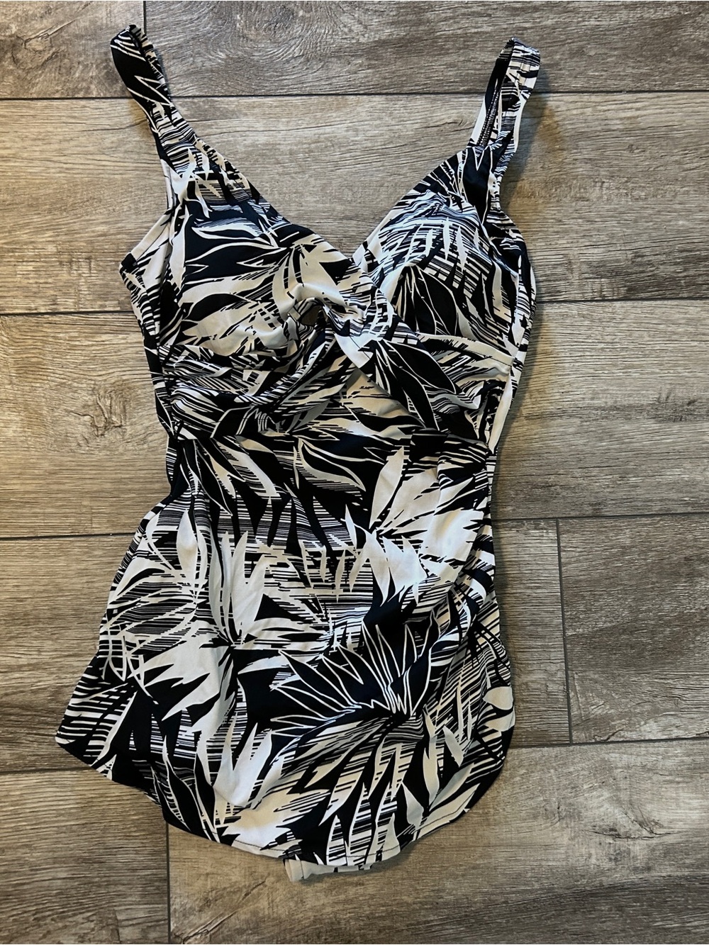 Women’s Size 14 Croft & Barrow Bathing Suit